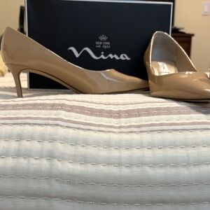 Nina Women's Classic Beige Heels